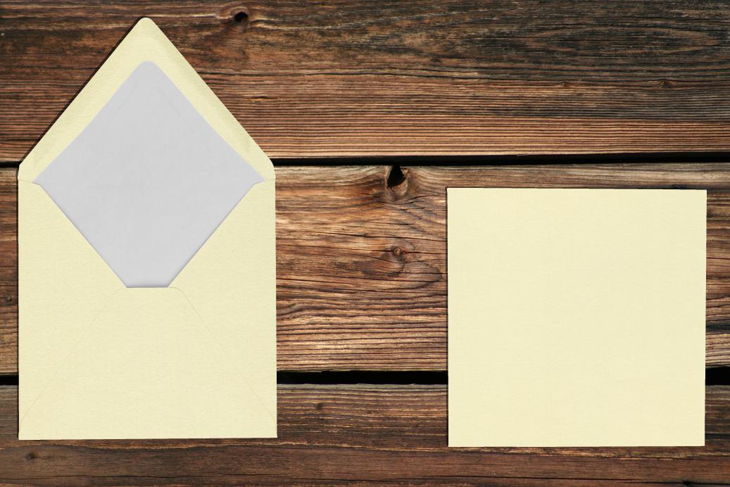 Briefhüllen mit Seidenfutter 164x164 mm Nassklebend Chamois gerippt 100 g/qm